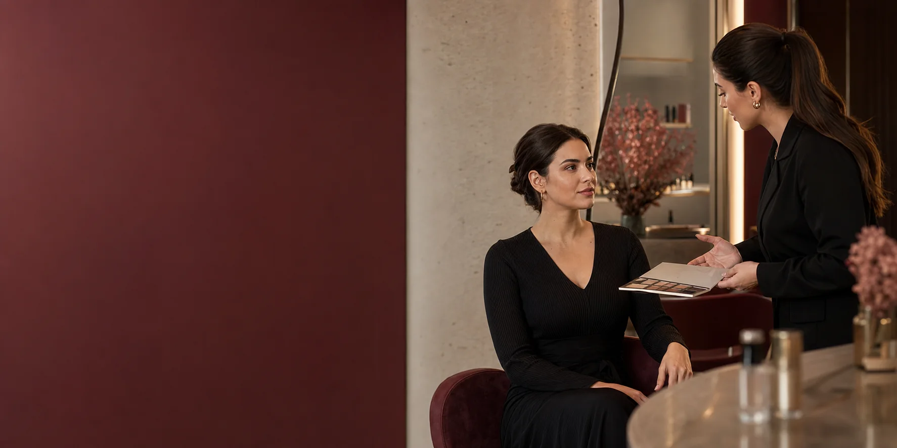 Nazan Gürgen Beauty için hazırlanan modern güzellik salonu danışma atmosferi